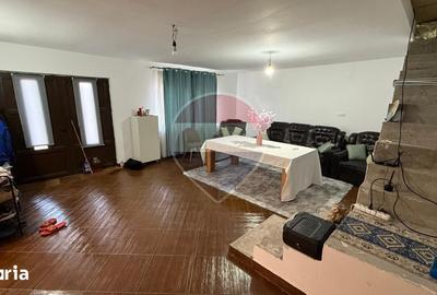 Casă cu 6 camere cu Teren 6257 Mp în Bolotești