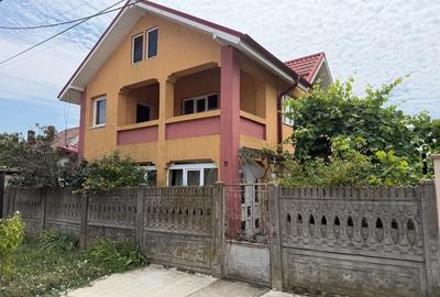 Casă cu Teren 250 Mp în Podari