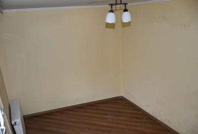 Apartament cu 2 camere semidecomandat în Micro 6 - 6