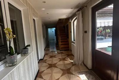 Casă cu 7 camere cu Canalizare în Plantelor - 10