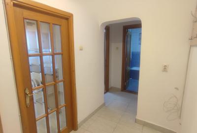 Apartament cu 2 camere în Micro 21