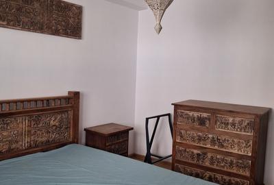Apartament cu 2 camere semidecomandat, mobilat în Cișmigiu