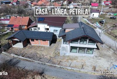 Casă cu 4 camere cu Teren 500 Mp în Central