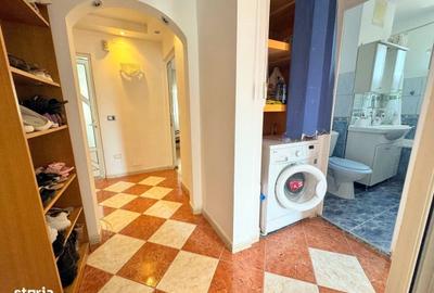 Apartament cu 3 camere decomandat în Bistrița Lac