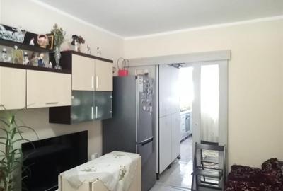 Apartament cu 2 camere decomandat în 9 Mai - 1