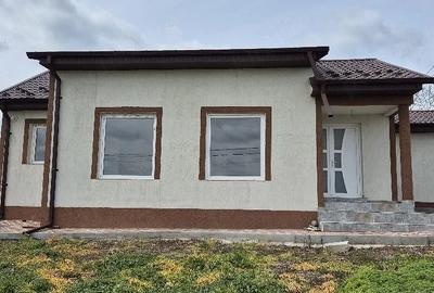 Casă cu Teren 525 Mp în Mihail Kogălniceanu