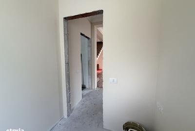Casă cu 4 camere în Moșnița Veche - 13