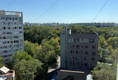 Apartament cu 2 camere semidecomandat, mobilat în Titan