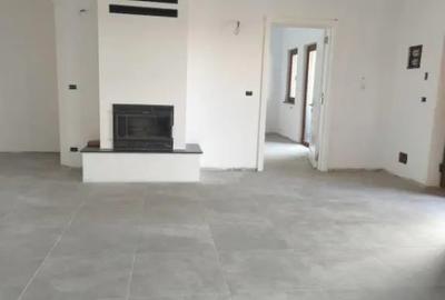 Casă cu 7 camere cu Teren 2500 Mp în Marginea - 6