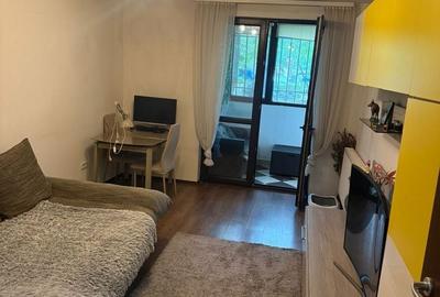 Apartament cu 3 camere decomandat în Titan - 8