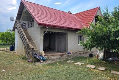 Casă cu Teren 1716 Mp în Breazu - 3