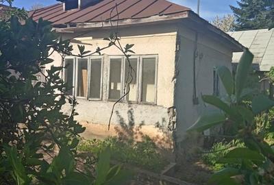 Casă cu 4 camere în Central - 1