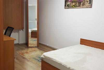 Apartament cu 2 camere decomandat în 15 Noiembrie - 8