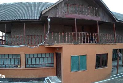 Casă cu 4 camere cu Teren 1933 Mp în Central - 17
