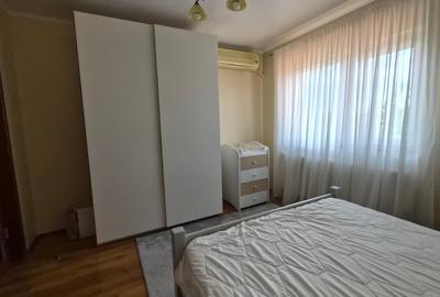 Casă individuală cu 5 camere cu Canalizare în Km 5 - 15