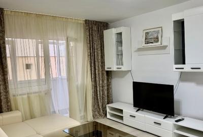 Apartament cu 2 camere nedecomandat, mobilat în Central