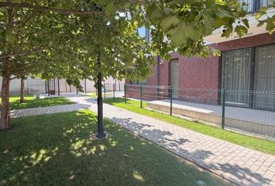 Apartament cu 2 camere decomandat, mobilat în Exterior Est