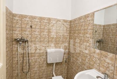 Apartament cu 2 camere decomandat în Piața Centrală - 7