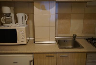 Apartament cu 2 camere decomandat în Calea Victoriei - 15