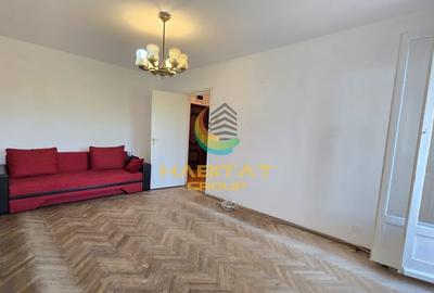 Apartament cu 3 camere decomandat în Alexandru Obregia