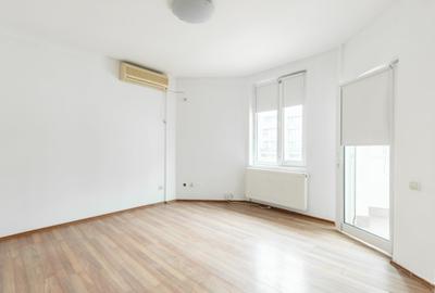 Duplex cu 12 camere cu Canalizare în Băneasa - 18