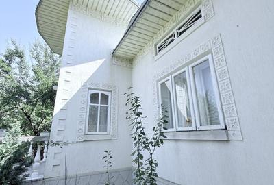 Casă cu 3 camere cu Teren 1080 Mp în Mihai Eminescu