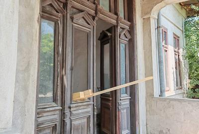 Casă cu 6 camere cu Teren 1500 Mp în Mihai Bravu - 10