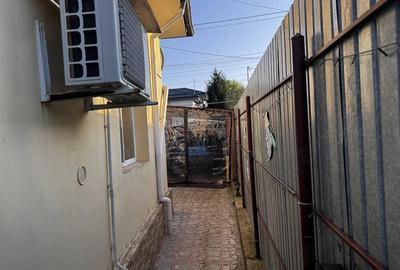 Casă cu 3 camere cu Teren 220 Mp în Central - 6