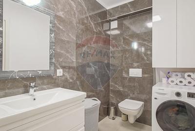 Apartament cu 3 camere decomandat, mobilat în Tractorul - 21