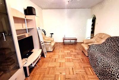 Apartament cu 2 camere decomandat în Piața Centrală - 3