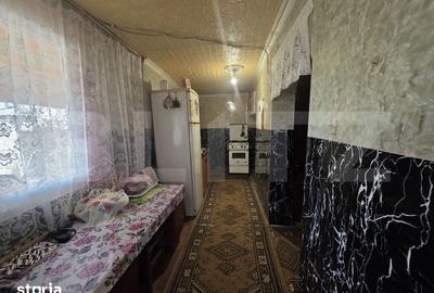 Casă cu 2 camere cu Teren 1336 Mp în Central