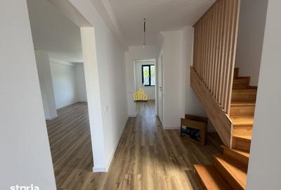 Casă cu 4 camere cu Teren 250 Mp în Central - 1