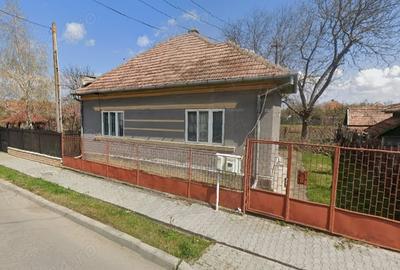 Casă cu 2 camere cu Teren 1000 Mp în Ocna Mureș