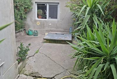 Casă individuală cu 5 camere cu Canalizare în Coiciu
