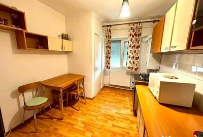 Apartament cu 2 camere decomandat în Sud