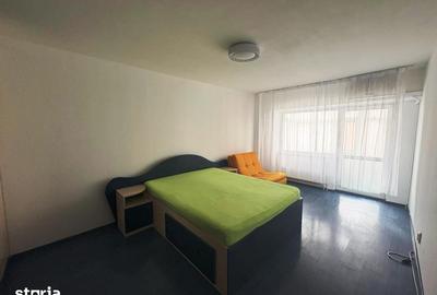 Apartament cu 3 camere decomandat în Păcurari - 2