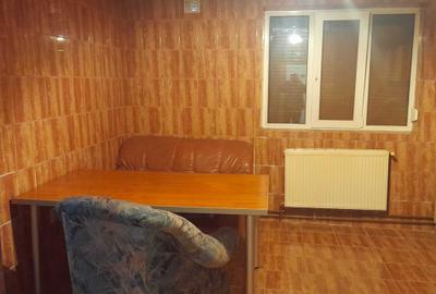 Casă cu 3 camere în Central