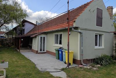 Casă cu 2 camere cu Teren 300 Mp în Central - 1