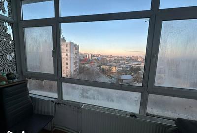 Apartament cu 2 camere decomandat în Podu Roș - 2