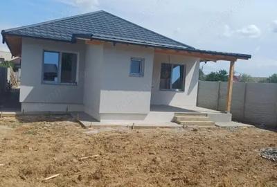 Casă cu Teren 500 Mp în Central - 6