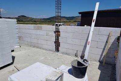 Casă individuală cu 4 camere cu Canalizare în Lăzarea - 12