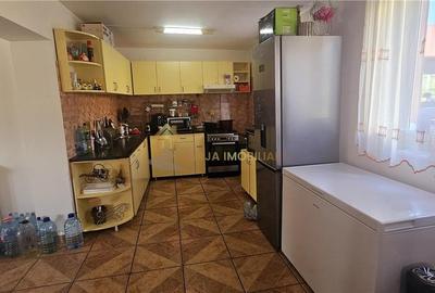 Casă individuală cu 8 camere cu Teren 800 Mp în Beliș - 3