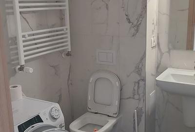 Apartament cu 2 camere decomandat în Tractorul - 2
