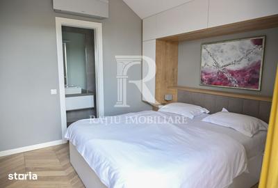 Casă cu 9 camere cu Teren 1720 Mp în Sânmartin - 2