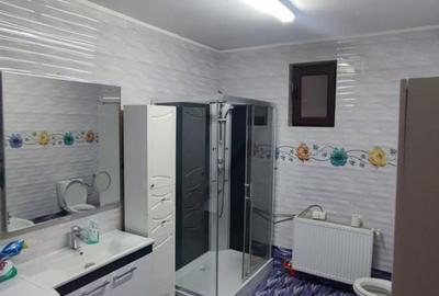 Casă cu 3 camere în Central