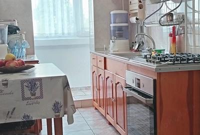 Apartament cu 3 camere decomandat în Astra - 7