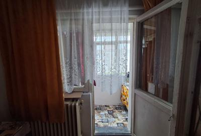 Apartament cu 2 camere semidecomandat în Craiovița Nouă - 5