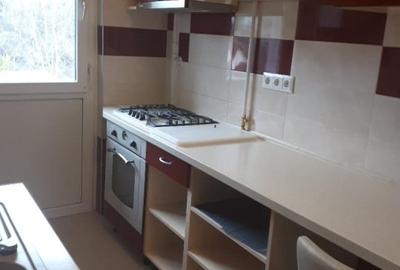 Apartament cu 2 camere decomandat, mobilat în Grigorescu