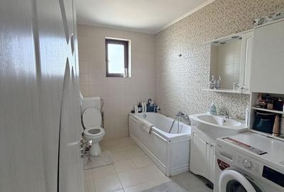 Casă cu 4 camere în Săbăreni - 6