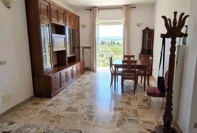 Apartament cu 3 camere decomandat în Nord